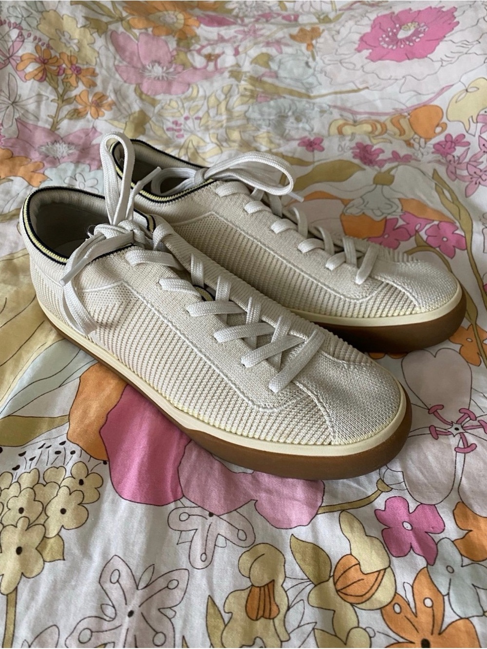 Rothy’s Retired Vanilla Lace Up Sneakers